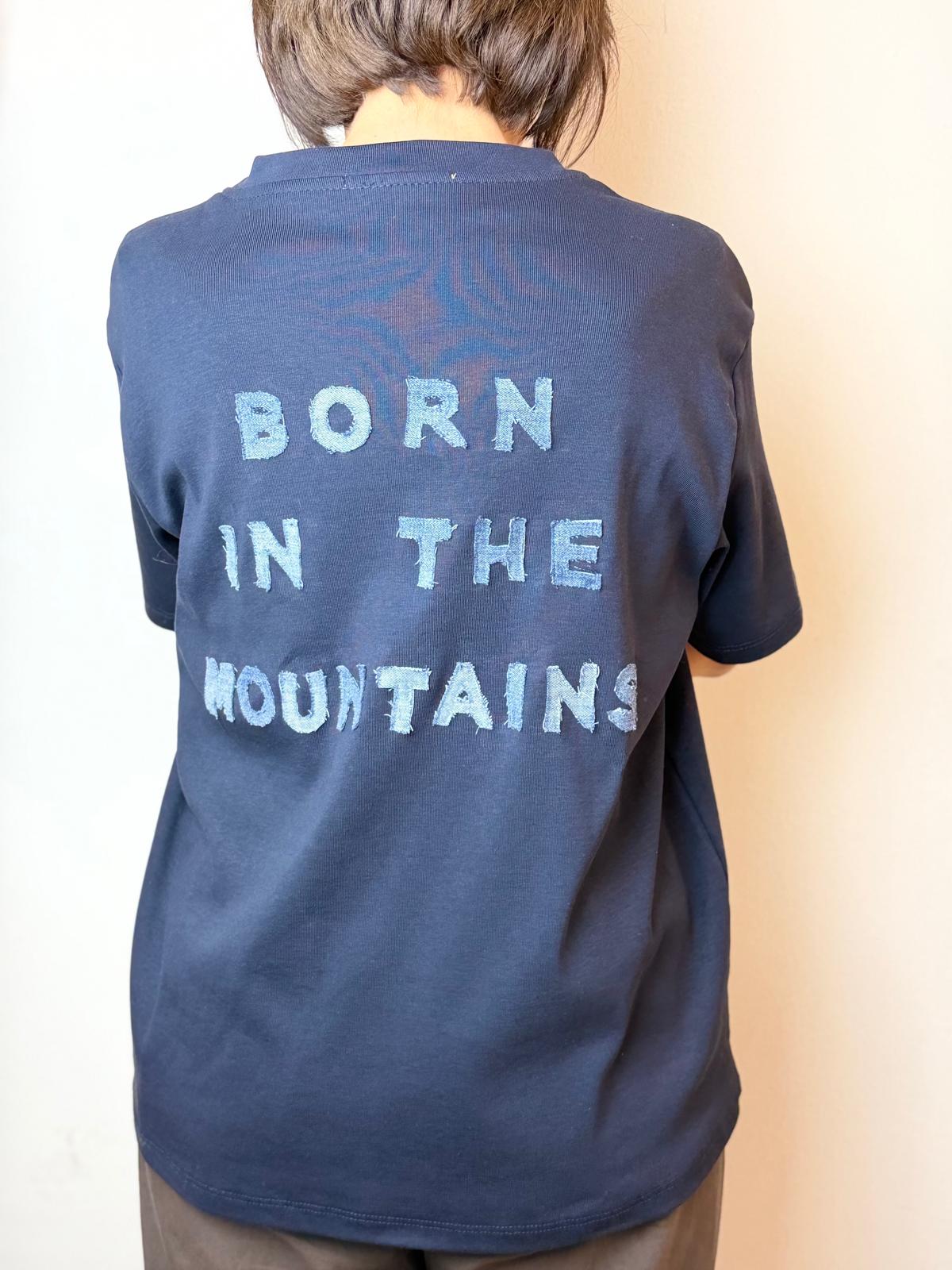 T-shirt Boxy fit Born in the Mountains Donna - immagine 14