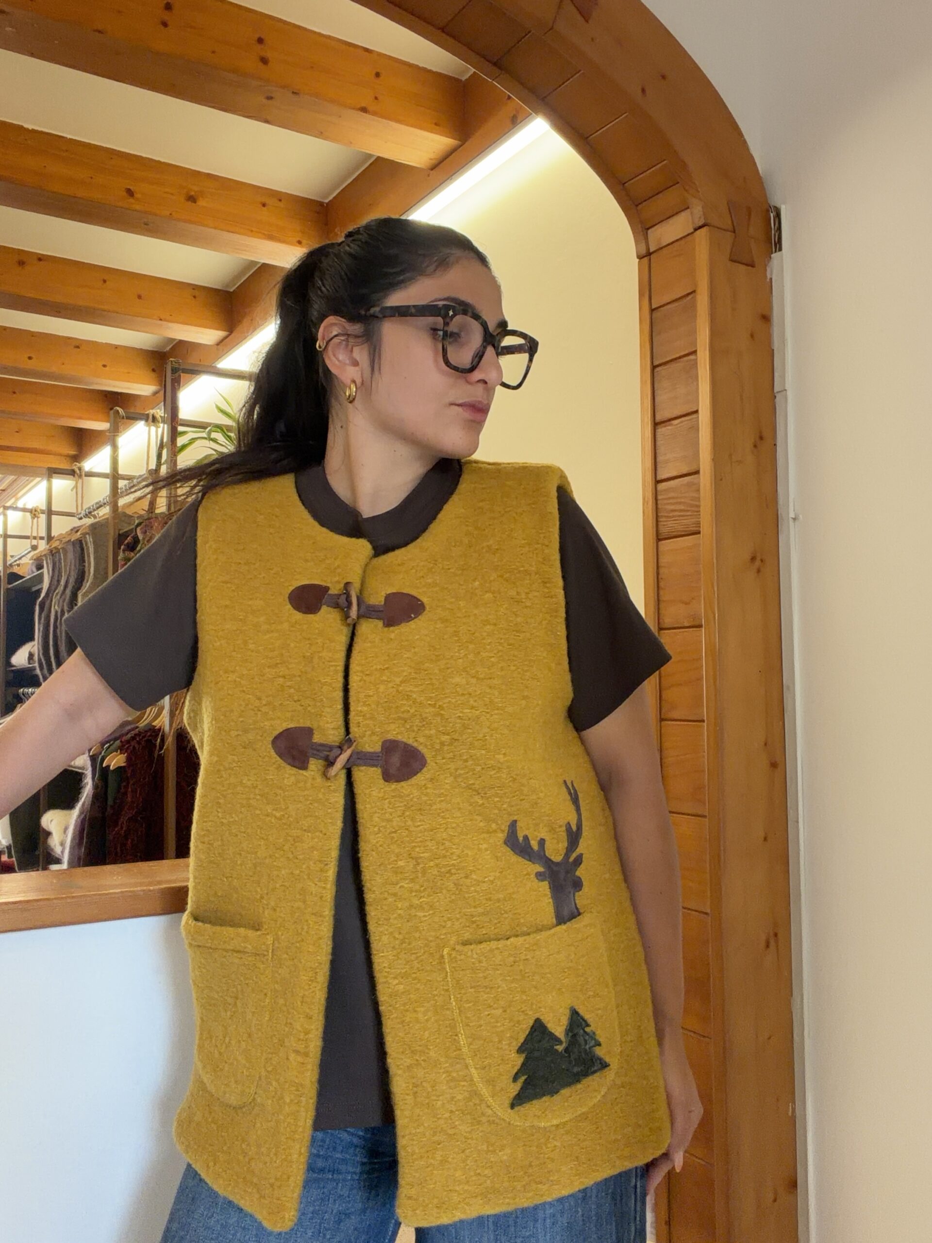 Gilet cozy senape cervo - immagine 2